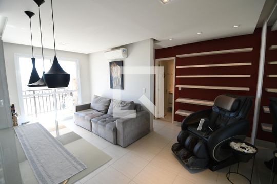 Apartamento à venda com 1 quarto, 45m² em Cambuí, Campinas