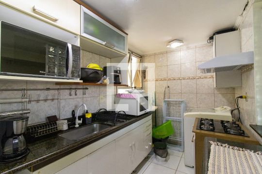 Cozinha e Área de Serviço de apartamento à venda com 2 quartos, 60m² em Parque Brasília, Campinas