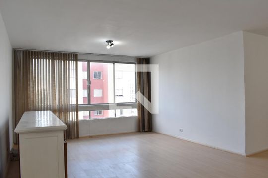 Sala de apartamento para alugar com 3 quartos, 140m² em Centro, Curitiba