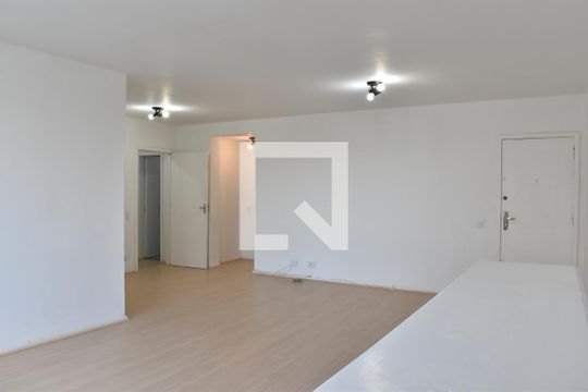 Apartamento para alugar com 3 quartos, 140m² em Centro, Curitiba
