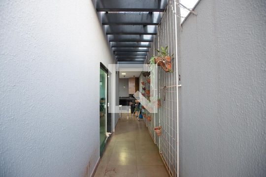 Corredor de casa para alugar com 3 quartos, 185m² em Distrito de Bonfim Paulista, Ribeirão Preto
