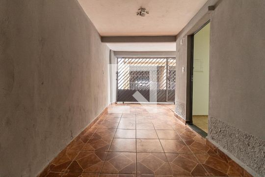 Garagem Casa 1 (Frente) de casa para alugar com 2 quartos, 136m² em Vila Brasilina, São Paulo