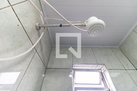 Banheiro 1 de casa para alugar com 2 quartos, 136m² em Vila Brasilina, São Paulo