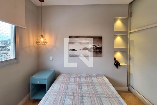 Quarto 1 de apartamento para alugar com 1 quarto, 55m² em Icaraí, Niterói
