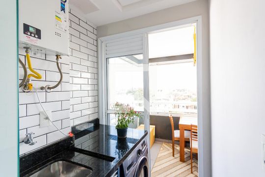 Área de Serviço de apartamento para alugar com 2 quartos, 68m² em Vila Curuçá, Santo André