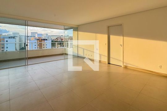 Sala de apartamento à venda com 3 quartos, 112m² em São Paulo, Belo Horizonte