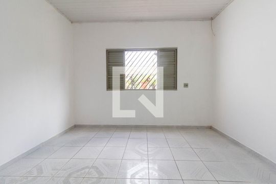 Quarto 1 de casa à venda com 2 quartos, 180m² em Vila Carrão, São Paulo