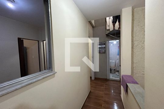 Corredor de casa à venda com 3 quartos, 220m² em Méier, Rio de Janeiro