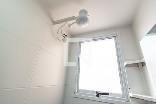 Banheiro de apartamento à venda com 2 quartos, 45m² em Cambuci, São Paulo