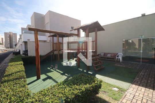 Área comum - Playground de casa de condomínio para alugar com 3 quartos, 117m² em Jardim Inconfidência, Uberlândia