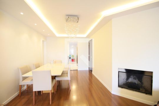 Sala de apartamento para alugar com 4 quartos, 127m² em Paraíso do Morumbi, São Paulo