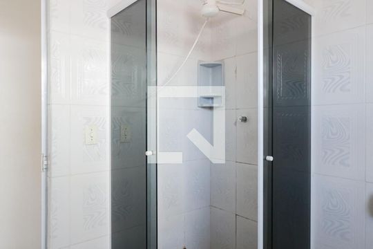 Banheiro de casa para alugar com 3 quartos, 200m² em Carandiru, São Paulo