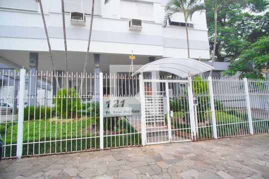 Fachada de apartamento à venda com 2 quartos, 69m² em Vila Jardim, Porto Alegre