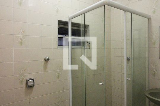 Banheiro Social de casa à venda com 2 quartos, 250m² em Jardim Borborema, São Bernardo do Campo