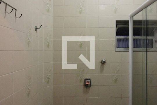 Banheiro Social de casa à venda com 2 quartos, 250m² em Jardim Borborema, São Bernardo do Campo