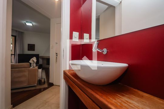 Lavabo de apartamento à venda com 4 quartos, 143m² em Jardim Colombo, São Paulo