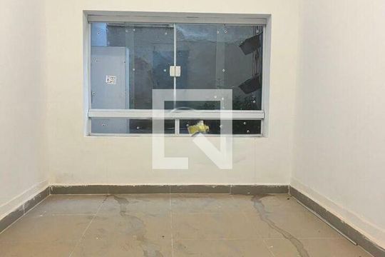 Casa à venda com 3 quartos, 130m² em Cerqueira César, São Paulo