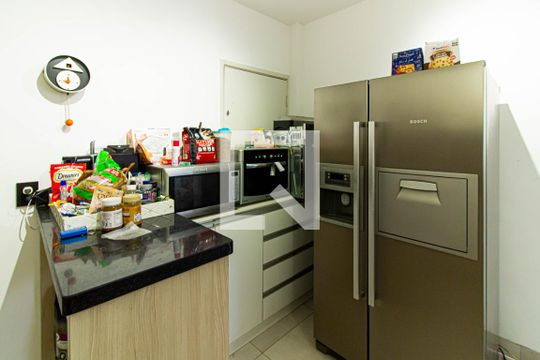 Cozinha de apartamento à venda com 3 quartos, 158m² em Perdizes, São Paulo