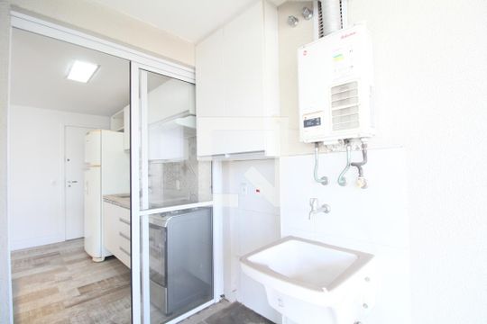 Área de Serviço de apartamento para alugar com 1 quarto, 60m² em Vila Andrade, São Paulo