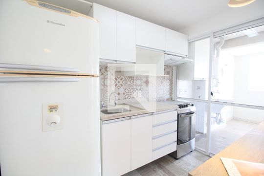 Cozinha  de apartamento para alugar com 1 quarto, 60m² em Vila Andrade, São Paulo