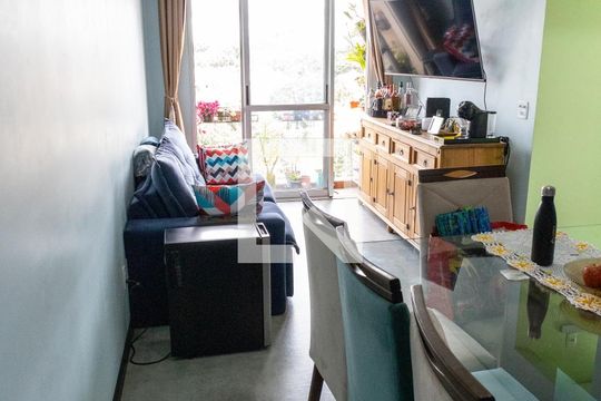 Sala de apartamento para alugar com 3 quartos, 52m² em Americanópolis, São Paulo