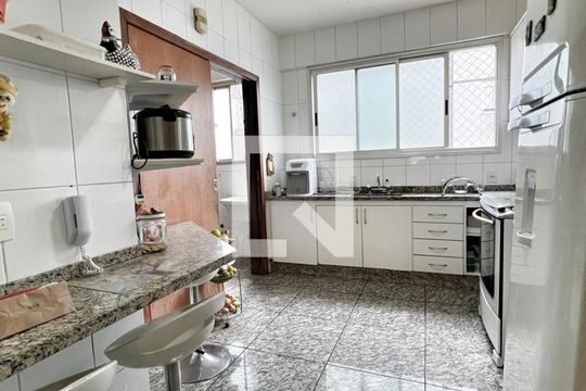 Cozinha de apartamento à venda com 4 quartos, 156m² em Gutierrez, Belo Horizonte
