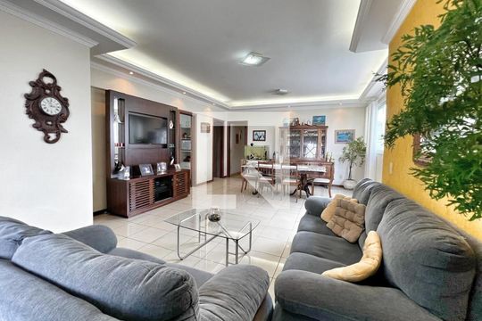 Apartamento à venda com 4 quartos, 156m² em Gutierrez, Belo Horizonte