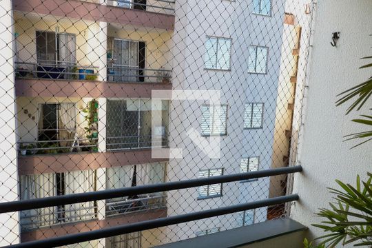 Sacada de apartamento para alugar com 2 quartos, 65m² em Veloso, Osasco