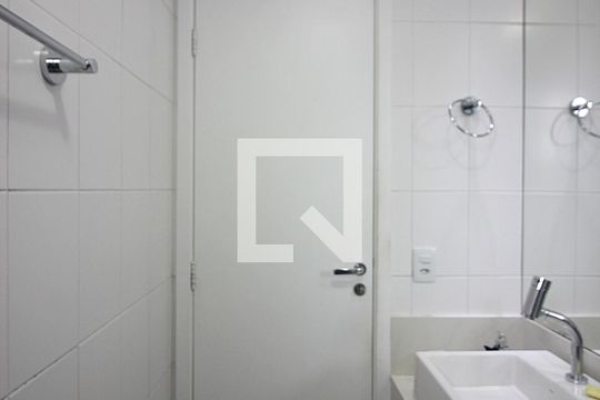  Suíte Banheiro de apartamento para alugar com 2 quartos, 92m² em Baeta Neves, São Bernardo do Campo