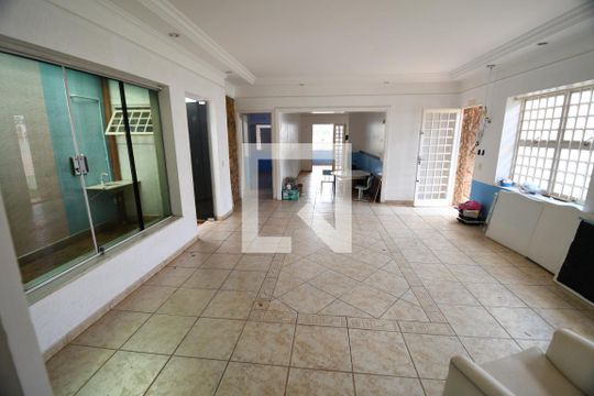 Casa à venda com 3 quartos, 400m² em Fazenda Santa Cândida, Campinas
