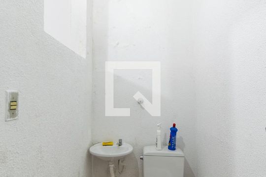 Banheiro da Garagem de casa à venda com 4 quartos, 295m² em Jardim Oriental, São Paulo