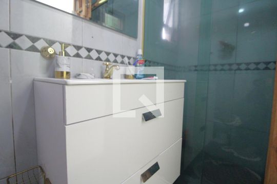 Banheiro de apartamento à venda com 3 quartos, 71m² em Vila Constanca, São Paulo