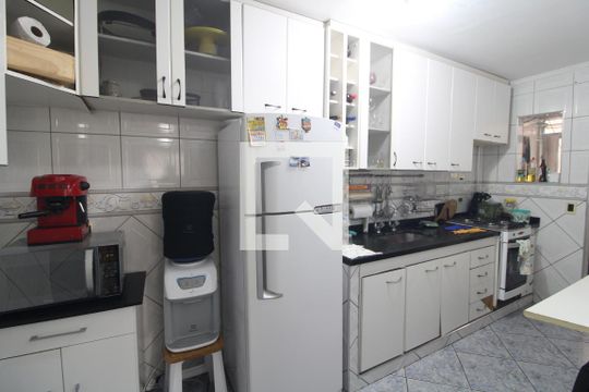Cozinha de apartamento à venda com 3 quartos, 71m² em Vila Constanca, São Paulo