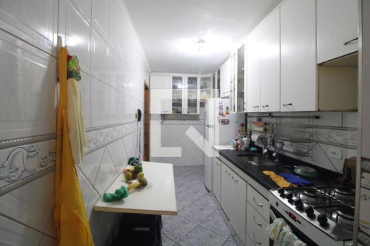 Cozinha de apartamento à venda com 3 quartos, 71m² em Vila Constanca, São Paulo