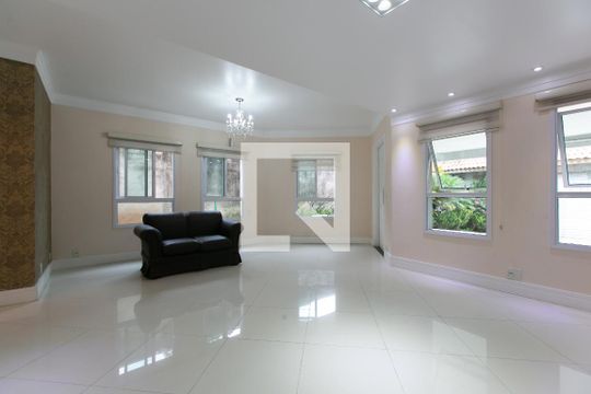 Sala de casa à venda com 5 quartos, 600m² em Vila Carolina, São Paulo