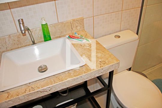 Banheiro Social de casa de condomínio para alugar com 3 quartos, 141m² em Vila Capuava, Valinhos