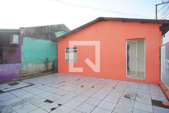 Garagem de casa à venda com 2 quartos, 85m² em Canudos, Novo Hamburgo
