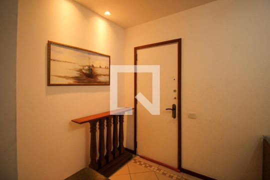 Hall de entrada de apartamento para alugar com 1 quarto, 60m² em Barra da Tijuca, Rio de Janeiro