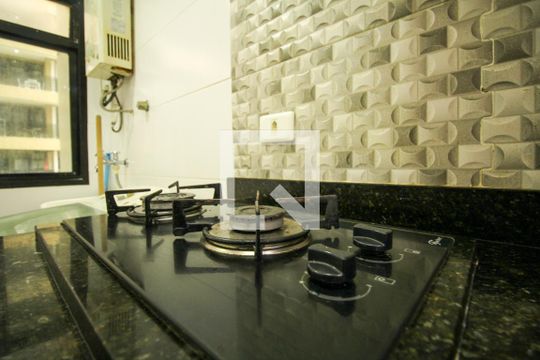 Cozinha de apartamento para alugar com 1 quarto, 60m² em Barra da Tijuca, Rio de Janeiro