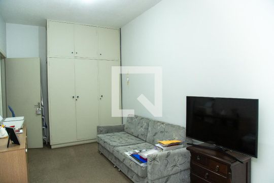 Suíte de casa para alugar com 3 quartos, 250m² em Itaim Bibi, São Paulo