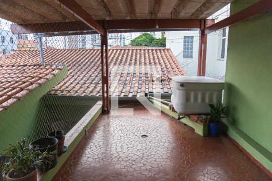 Área de Serviço de casa para alugar com 3 quartos, 250m² em Itaim Bibi, São Paulo