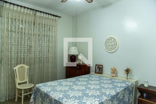 Quarto 1 de casa para alugar com 3 quartos, 250m² em Itaim Bibi, São Paulo