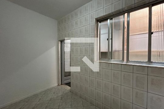 Cozinha de casa para alugar com 1 quarto, 44m² em Higienópolis, Rio de Janeiro