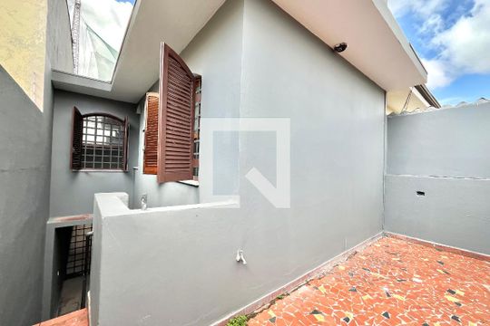 Área externa de casa à venda com 4 quartos, 129m² em Planalto Paulista, São Paulo