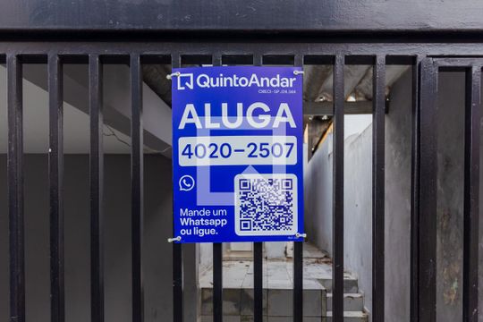 Placa de casa para alugar com 2 quartos, 60m² em Vila Cunha Bueno, São Paulo