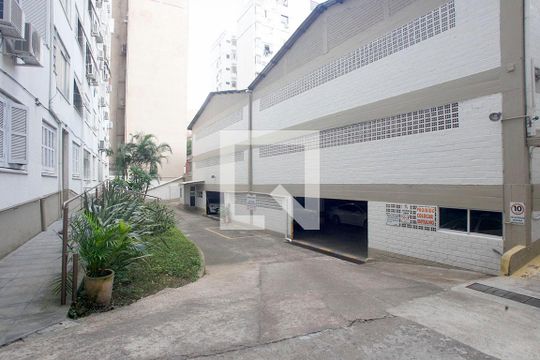Área Comum - Interligação com Estacionamento Particular de apartamento à venda com 2 quartos, 93m² em Centro Histórico, Porto Alegre