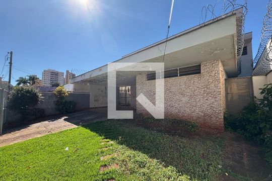 Garagem de casa para alugar com 7 quartos, 660m² em Jardim Sumare, Ribeirão Preto