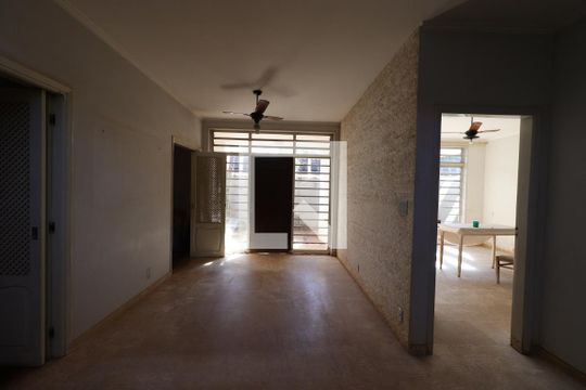 Sala 2 de casa para alugar com 7 quartos, 660m² em Jardim Sumare, Ribeirão Preto