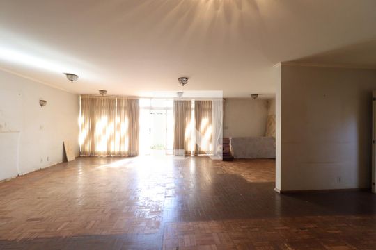 Sala de casa para alugar com 7 quartos, 660m² em Jardim Sumare, Ribeirão Preto