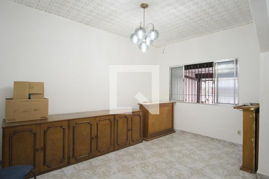 Sala de casa para alugar com 3 quartos, 137m² em Parque São Jorge, São Paulo